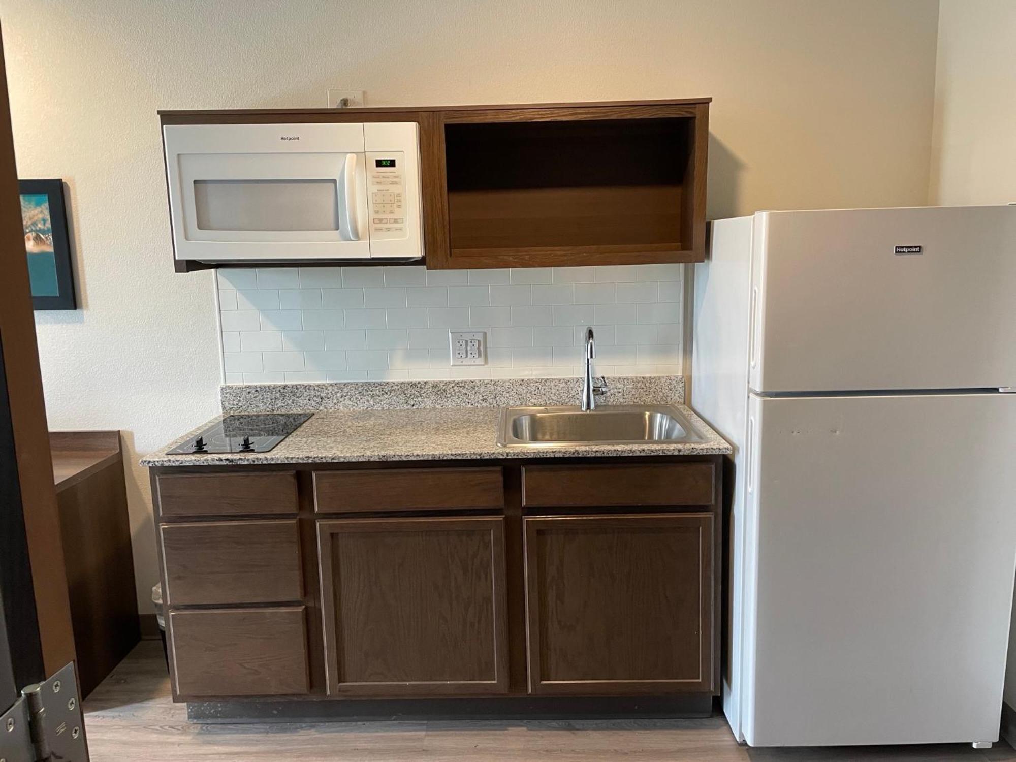 Woodspring Suites Detroit Madison Heights Ngoại thất bức ảnh