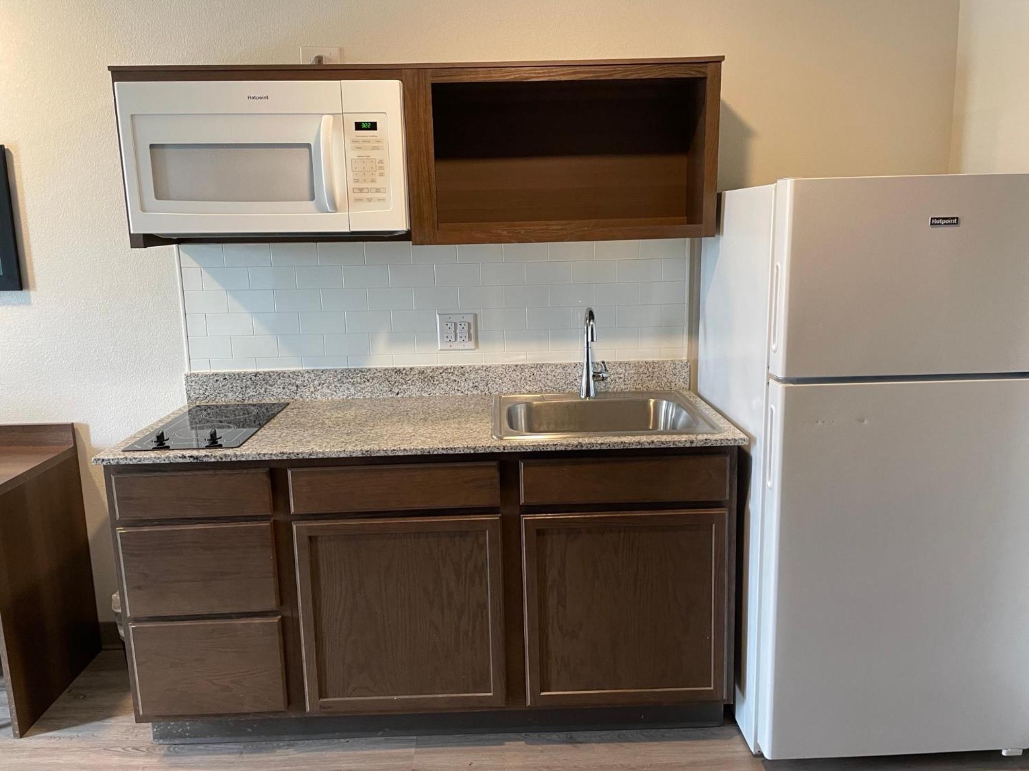 Woodspring Suites Detroit Madison Heights Ngoại thất bức ảnh